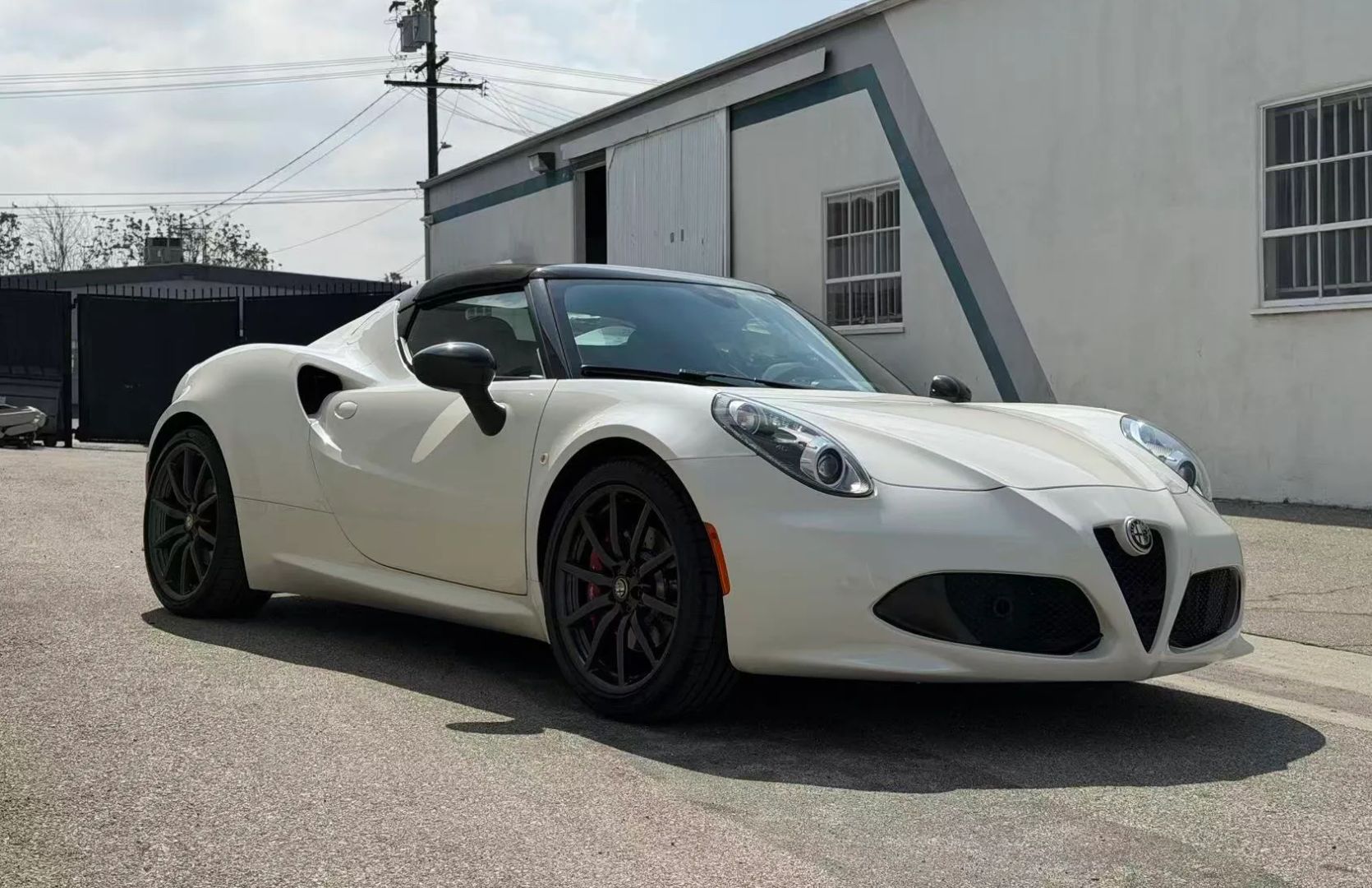 alfa romeo 4c 2016 ZARBAAB49GM175769 image alfa romeo 4c 2016 ZARBAAB49GM175769 image